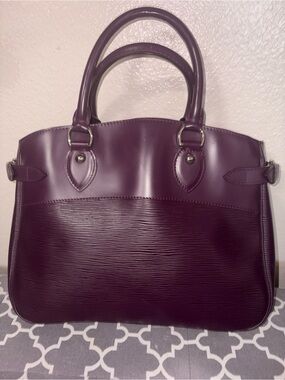Louis Vuitton Purple Passy in Epi Leather